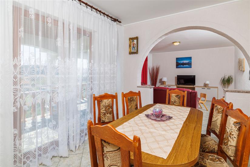 Apartment A3, for 7 persons