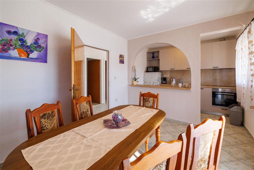 Apartment A3, for 7 persons