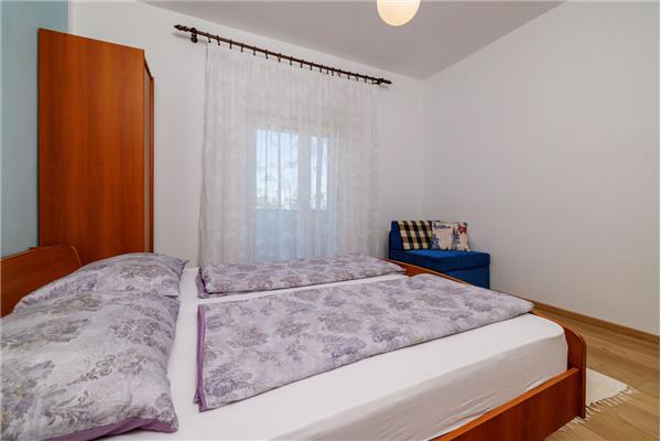 Apartment A1, for 5 persons