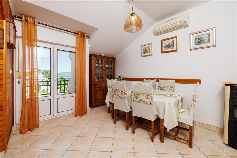 Apartman A2, na 5 osebe