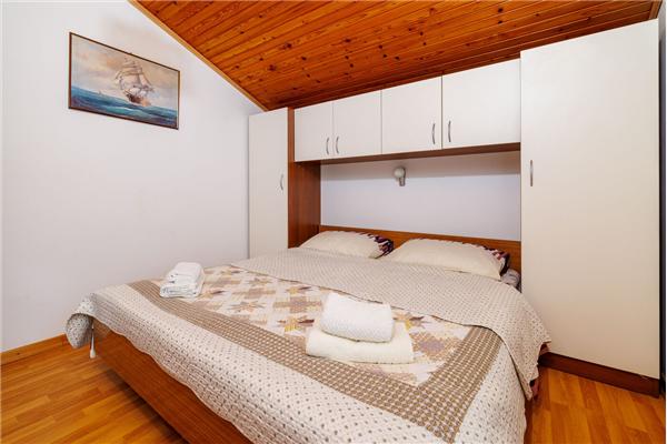 Apartman A2, na 5 osebe