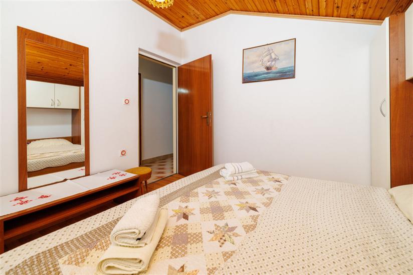 Apartman A2, na 5 osebe