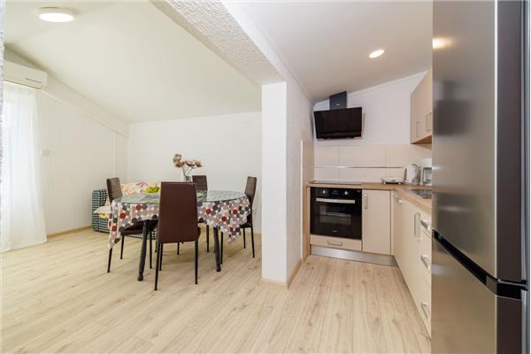 Apartment A1, for 6 persons