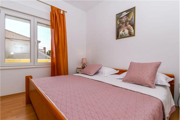 Apartment A2, for 4 persons