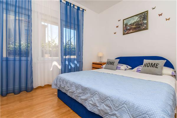 Apartment A1, for 6 persons