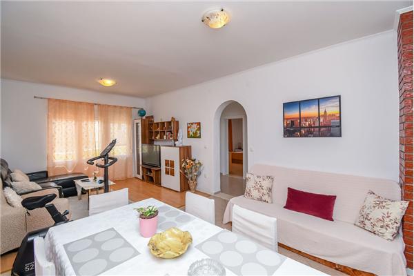 Apartment A2, for 4 persons