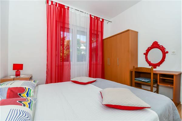 Apartment A1, for 6 persons