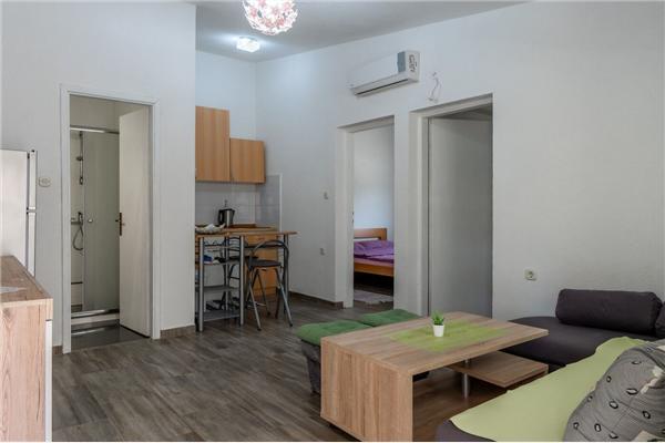 Apartment A4, for 4 persons