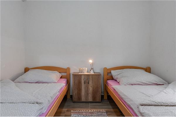 Apartment A4, for 4 persons