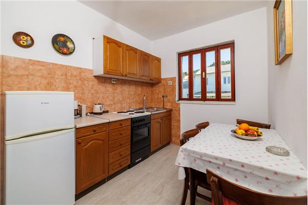Apartment A1, for 5 persons