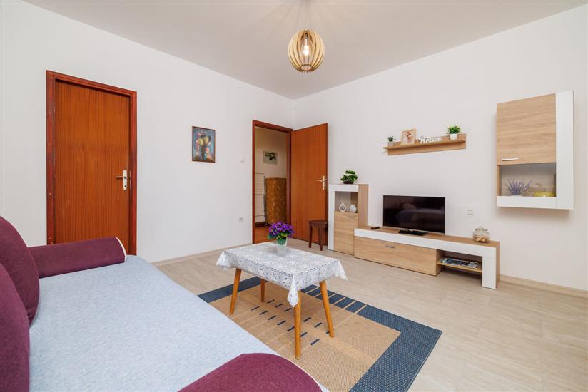 Apartment A1, for 5 persons