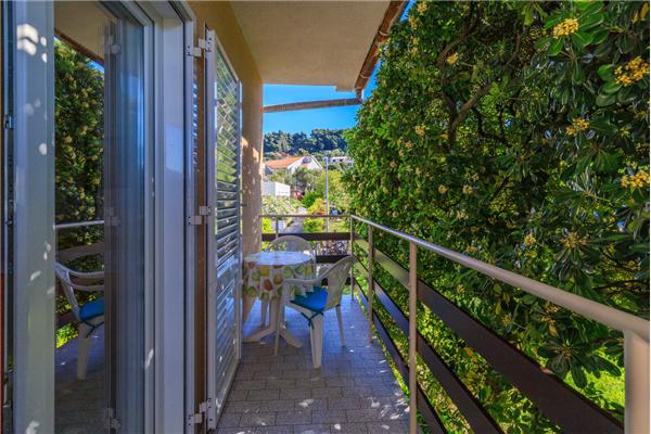 Apartment A1, for 5 persons