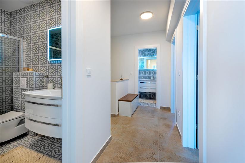 House K1, for 8 persons