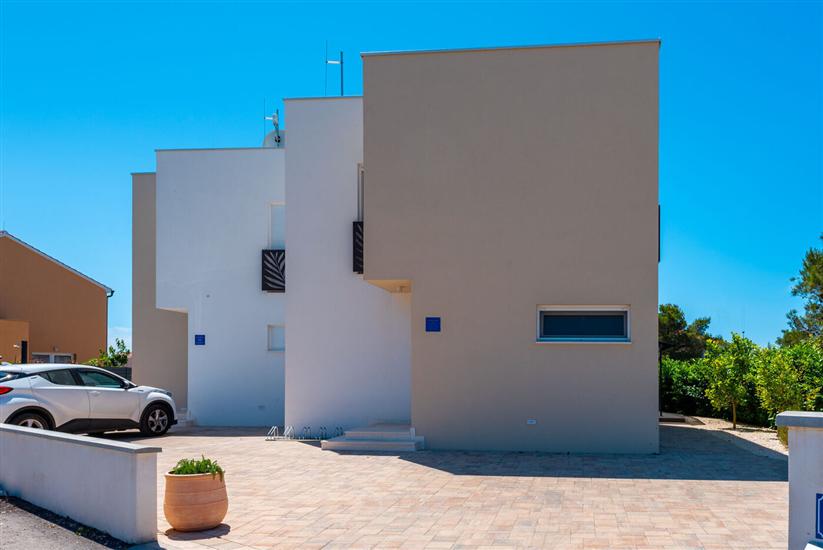 Villa Srima Beach house