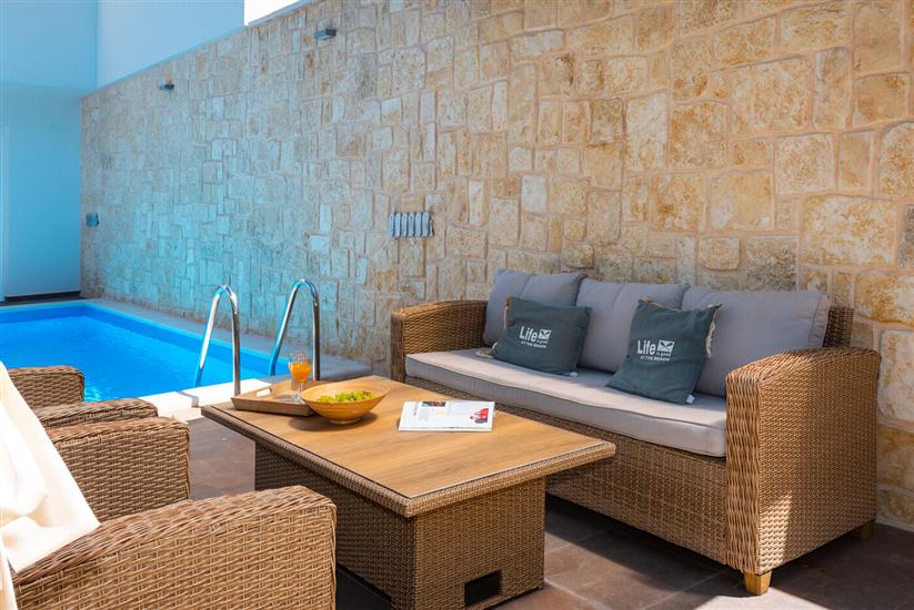 Villa Srima Beach house