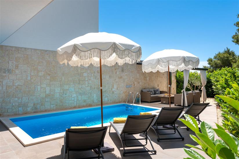 Villa Srima Beach house