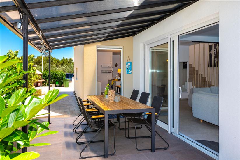 Villa Srima Beach house