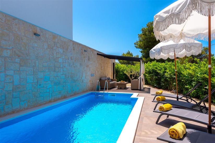 Villa Srima Beach house