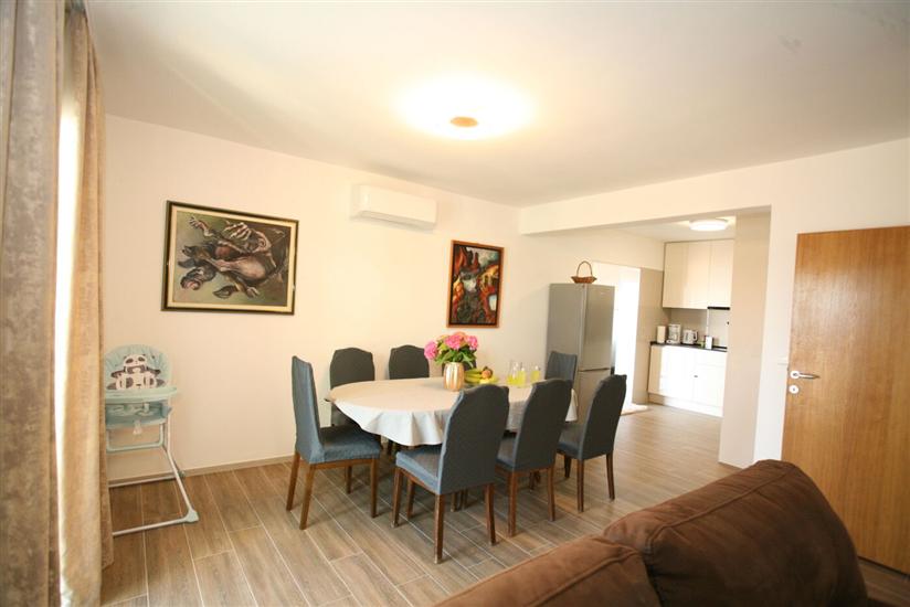 House K1, for 8 persons