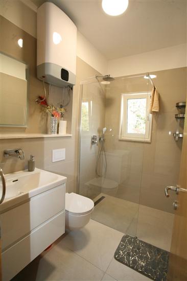 House K1, for 8 persons