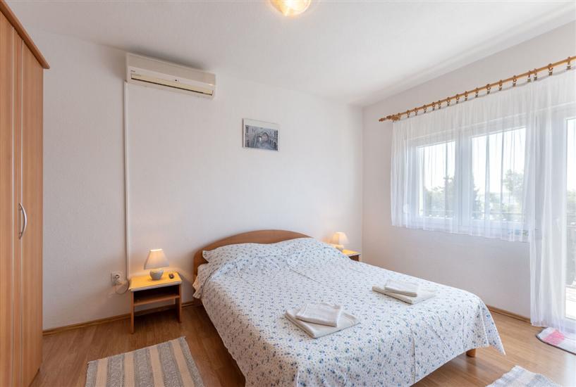 Apartment A2, for 3 persons