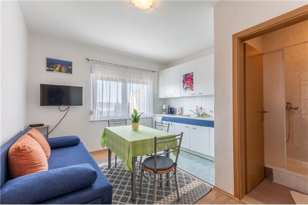 Apartment A2, for 3 persons