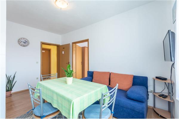 Apartment A2, for 3 persons