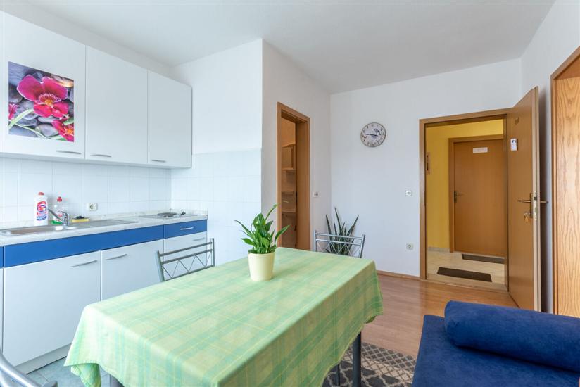 Apartment A2, for 3 persons