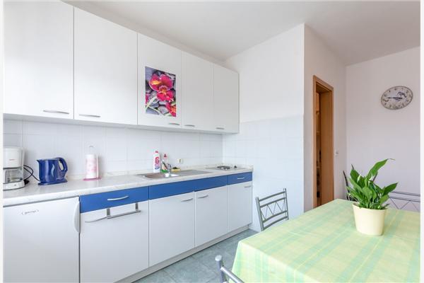 Apartment A2, for 3 persons