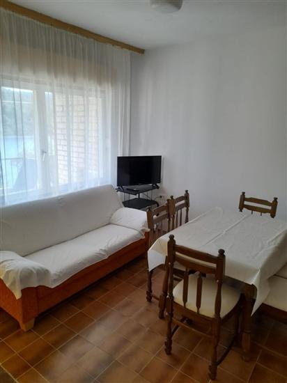 Apartment A1, for 7 persons