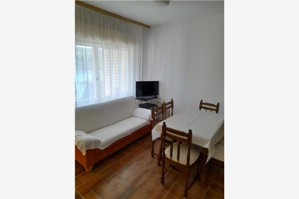 Apartment A1, for 7 persons