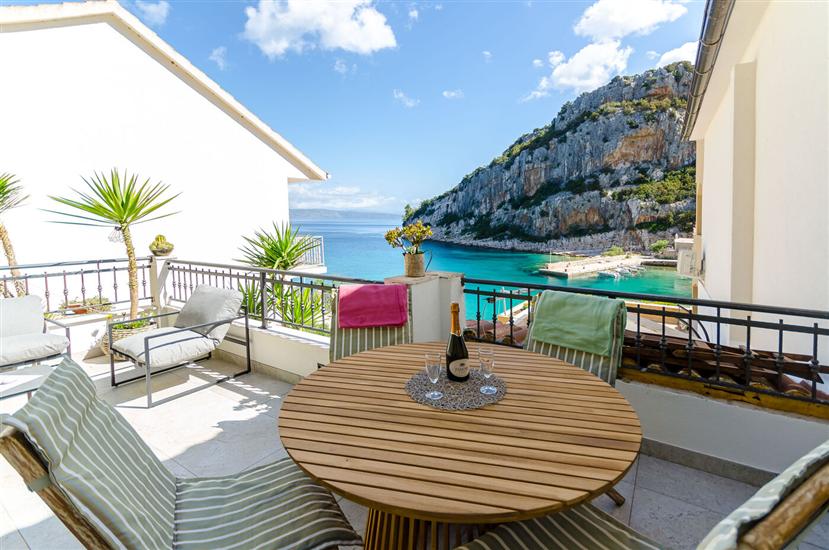 Apartment A3, for 5 persons