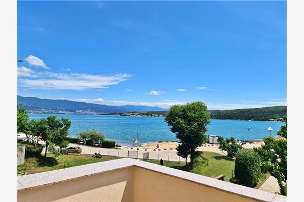 Apartment A1, for 5 persons