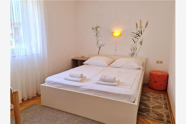 Apartment A1, for 5 persons