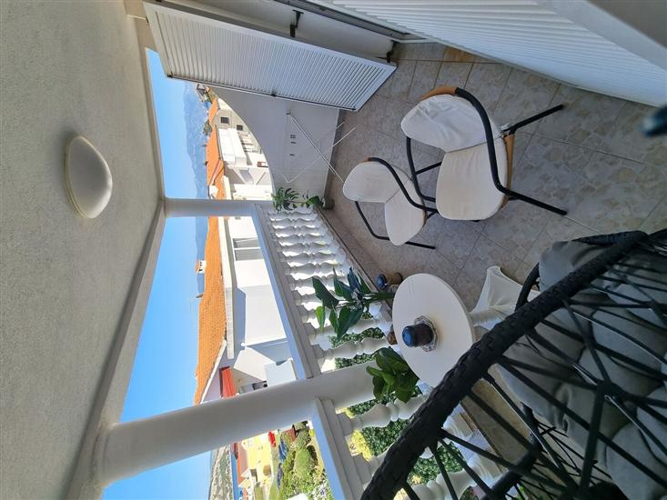 Apartment A8, for 2 persons