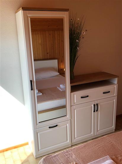 Apartment A1, for 5 persons