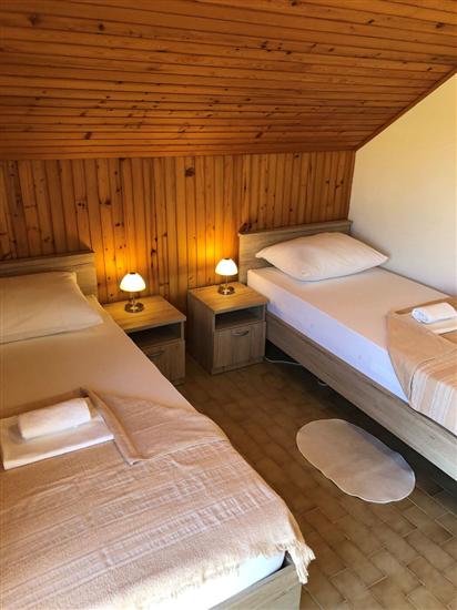 Apartment A1, for 5 persons