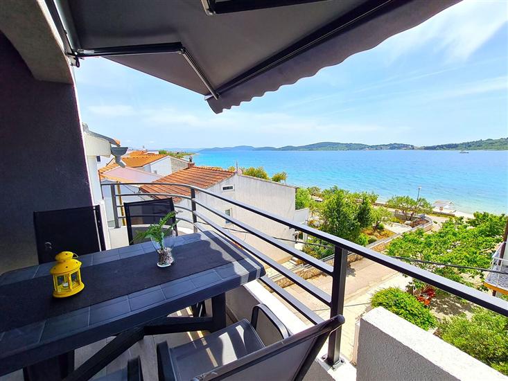 Apartment A1, for 6 persons