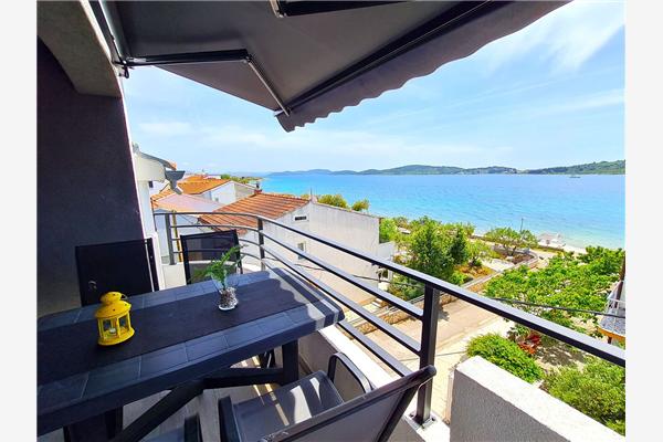 Apartment A1, for 6 persons