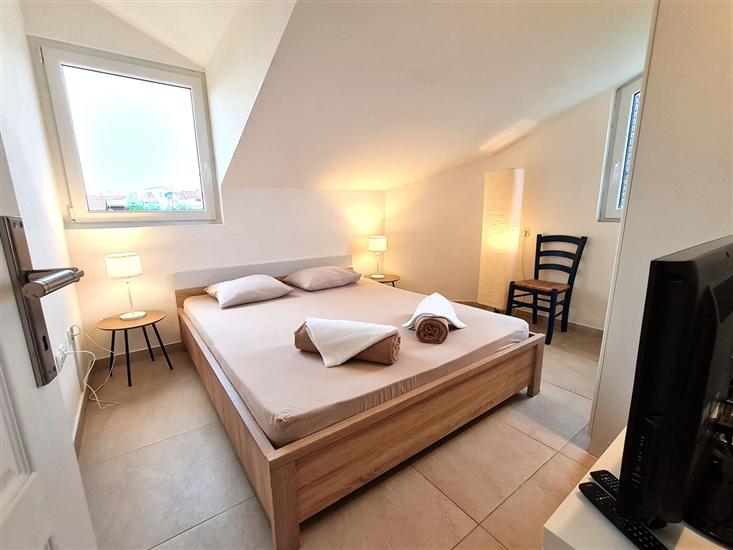 Apartment A1, for 6 persons