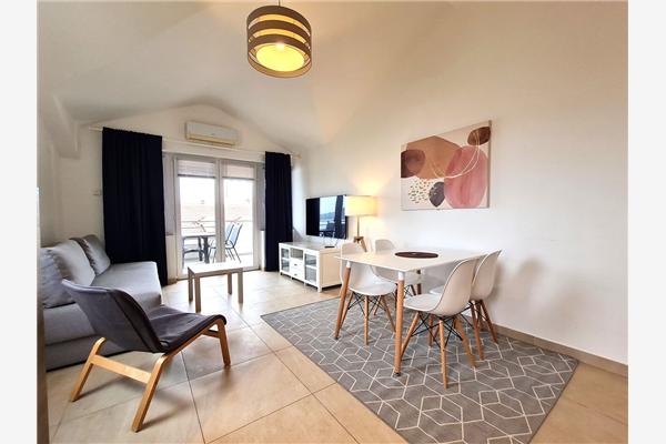 Apartment A1, for 6 persons