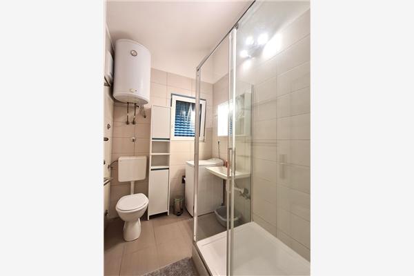 Apartment A1, for 6 persons