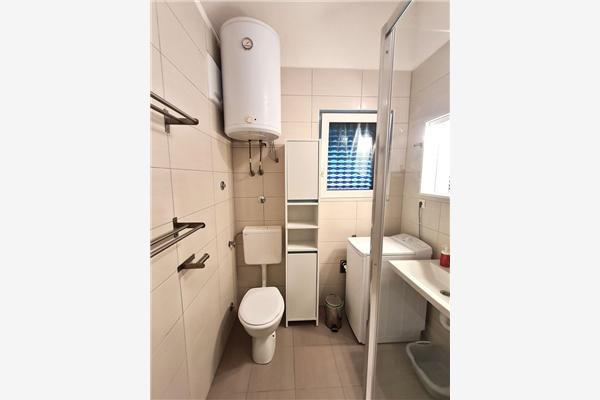 Apartment A1, for 6 persons