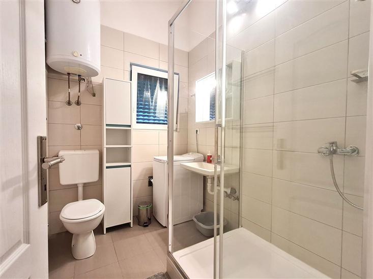 Apartment A1, for 6 persons