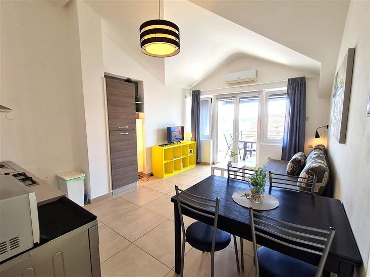 Apartment A2, for 4 persons