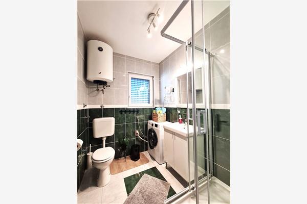 Apartment A4, for 6 persons