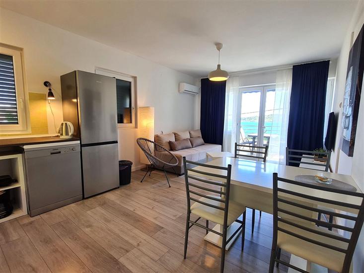 Apartment A4, for 6 persons