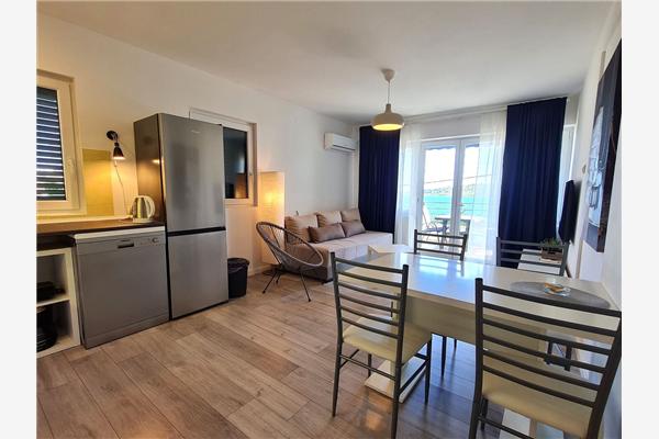 Apartment A4, for 6 persons
