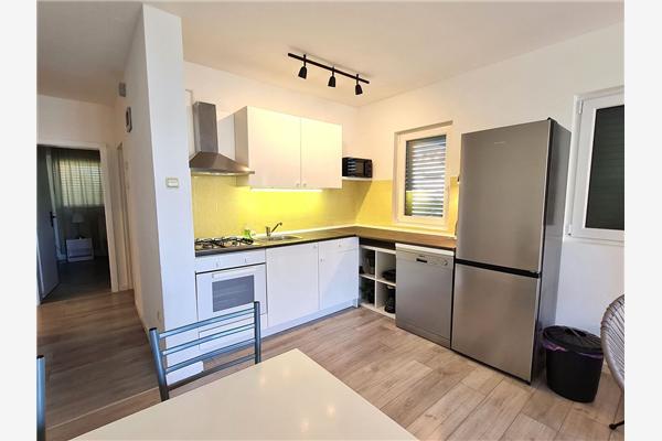 Apartment A4, for 6 persons