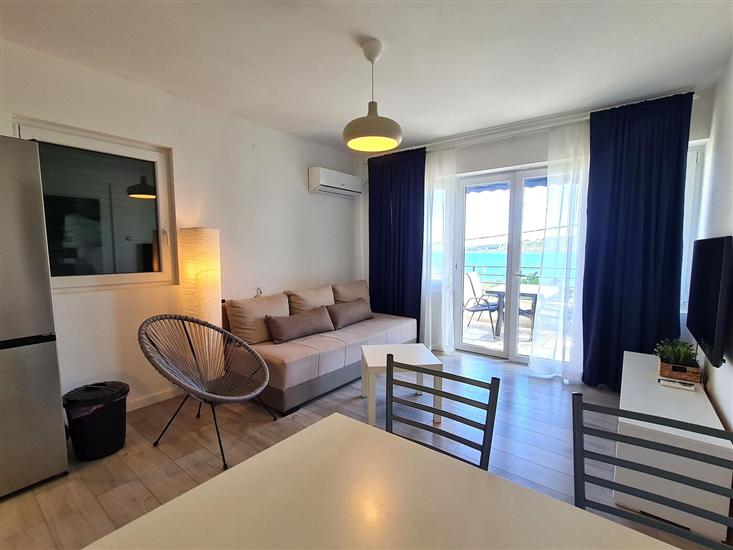 Apartment A4, for 6 persons